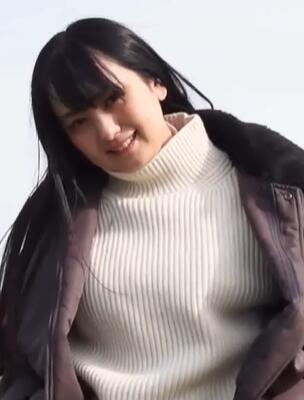 脊山麻理子