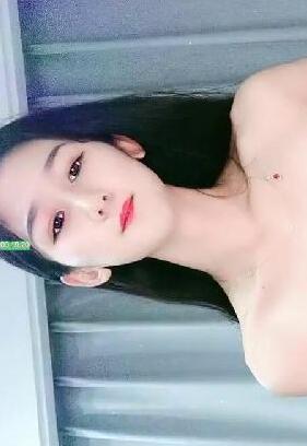 170CM大长腿新人妹子和男友居家